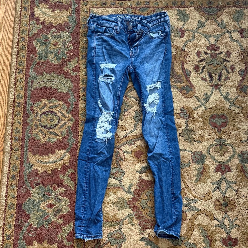 Women’s American Eagle Distressed Blue Women's Super Stretch Jeans Size 4 Reg